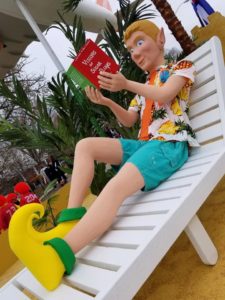 Santa-Claus-Parade-Toronto-VMC-Media-Kevin-Brault-Sunwing-Vacations-225x300 Sunwing Vacations: Santa Claus Parade 2018
